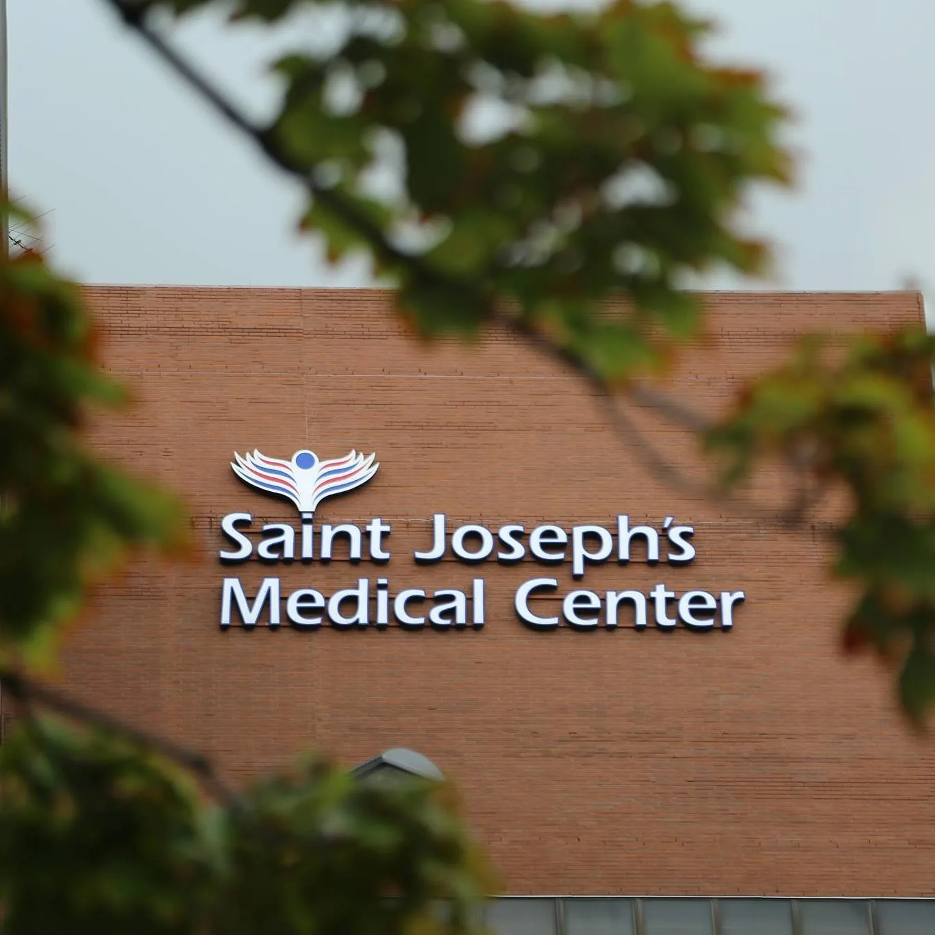 Maxwell Inst of Saint Vincents Hosp Westchester Div of St Josephs Med logo
